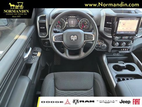 New 2026 RAM 1500 Express AWD/4WD image 8