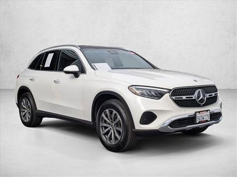 Certified 2026 Mercedes-Benz GLC 300 image 3