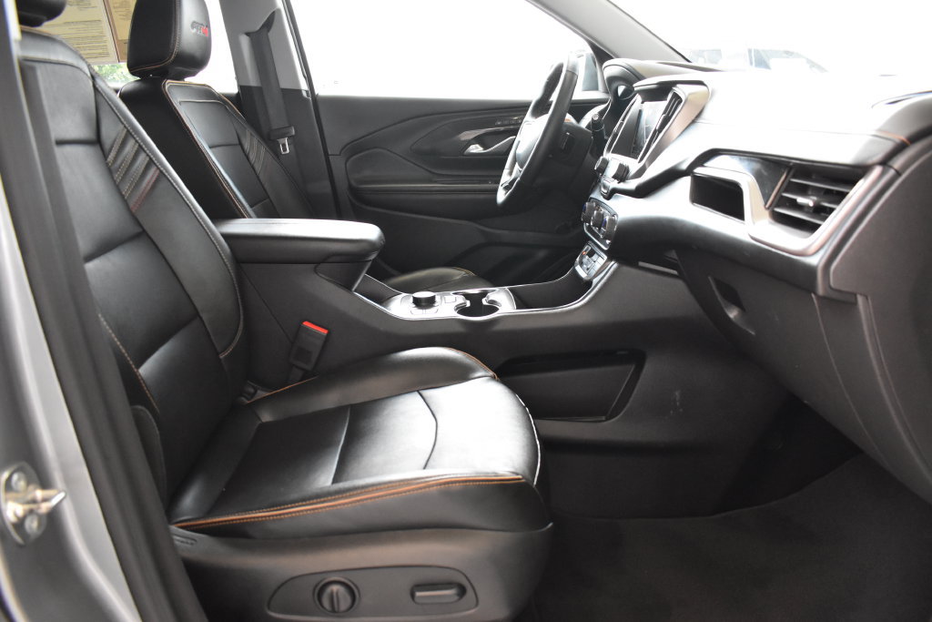 Used 2024 GMC Terrain AT4 w/ Tech Package AWD/4WD image 5