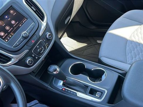 Used 2021 Chevrolet Equinox LS w/ LS Convenience Package FWD image 27