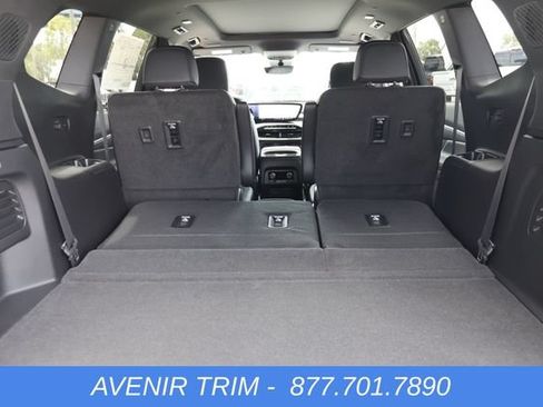 New 2026 Buick Enclave Avenir w/ Super Cruise Package AWD/4WD image 18