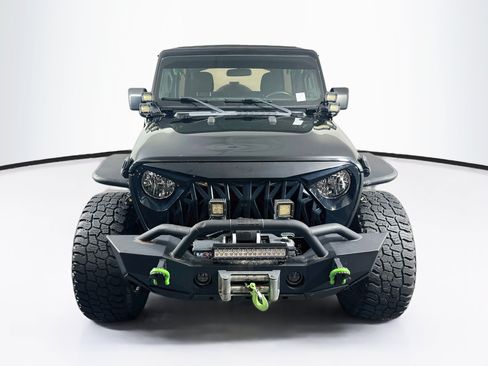 Used 2018 Jeep Wrangler Unlimited Sport S AWD/4WD image 2