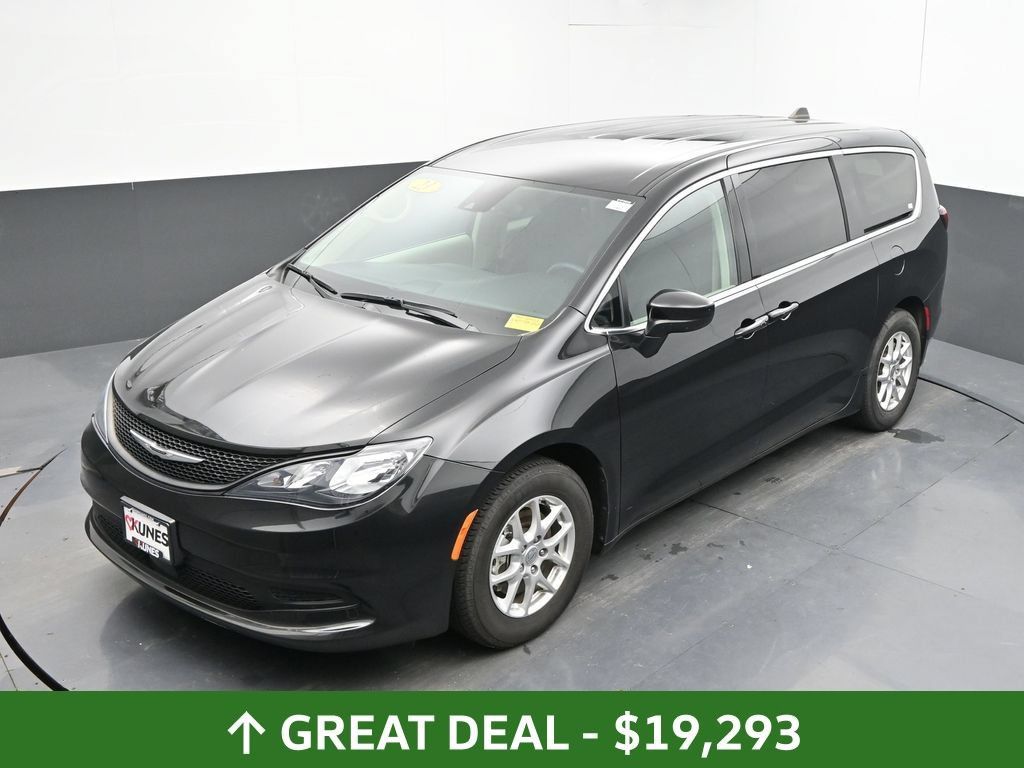 Used 2023 Chrysler Voyager LX FWD image 42