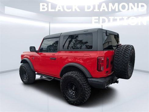 Used 2023 Ford Bronco Black Diamond image 4