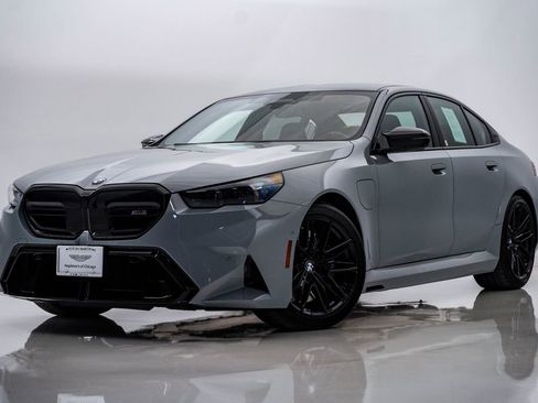 Used 2025 BMW M5 AWD/4WD image 1