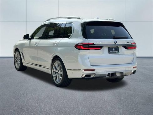 Certified 2025 BMW X7 xDrive40i w/ Premium Package AWD/4WD image 8