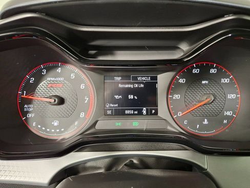 Used 2025 Chevrolet Trax RS w/ Sunroof Package image 16