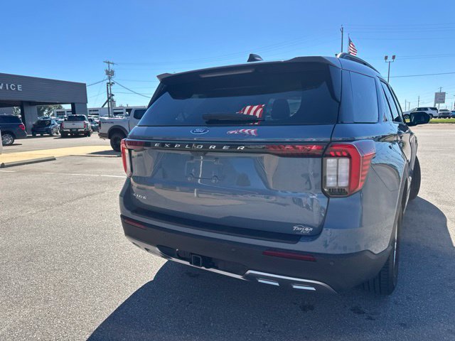 Used 2026 Ford Explorer Active w/ Active Comfort Package RWD image 21