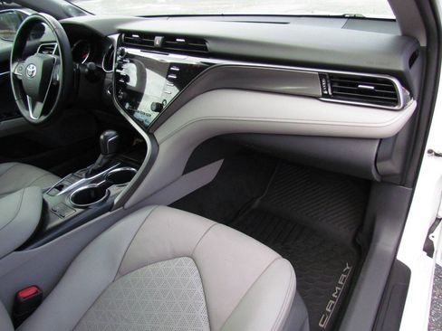 Used 2019 Toyota Camry XSE w/ Driver Assist Package FWD image 17