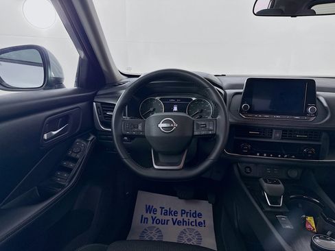 Used 2025 Nissan Rogue SV AWD/4WD image 20