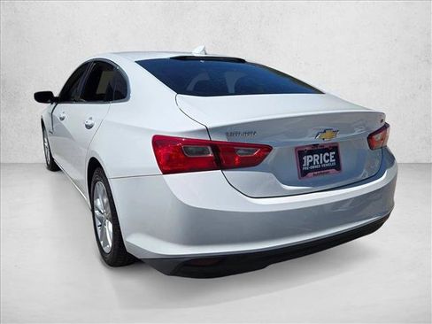 Used 2018 Chevrolet Malibu LT FWD image 8