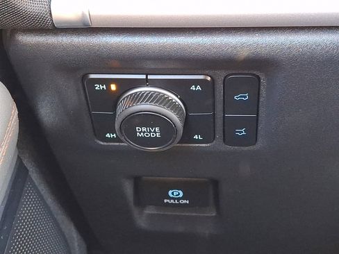 Certified 2025 Ford Expedition Active image 27