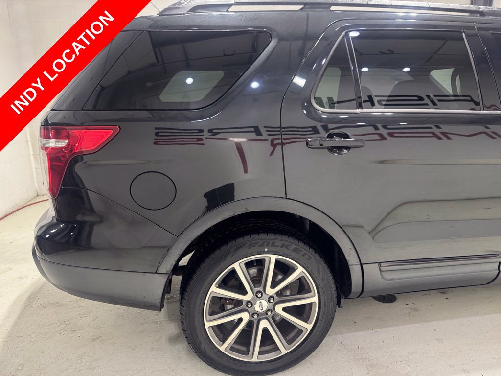 Used 2015 Ford Explorer XLT w/ Equipment Group 202A AWD/4WD image 8