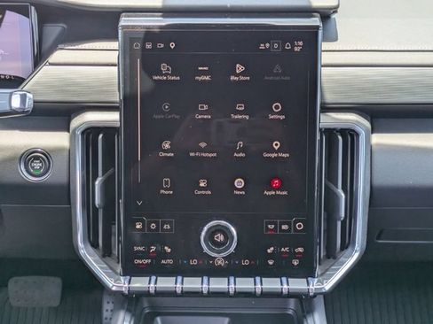 Used 2026 GMC Acadia Elevation w/ Elevation Premium Package FWD image 20