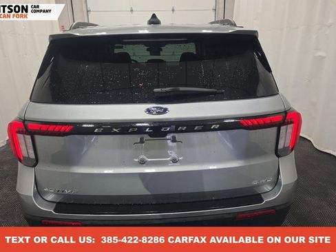 Used 2025 Ford Explorer Active w/ Active Comfort Package image 9