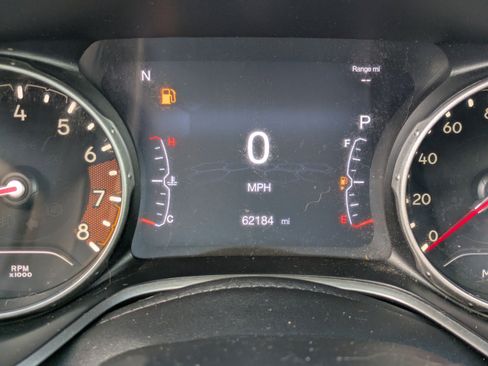 Used 2021 Jeep Compass Latitude FWD image 25