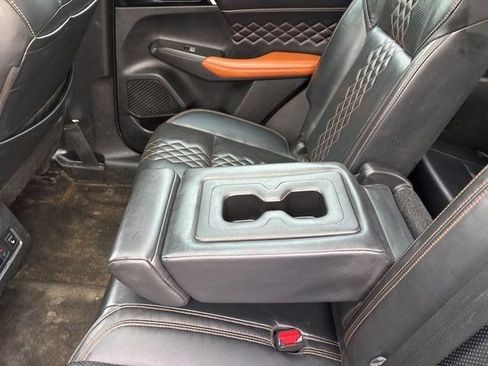 Used 2022 Mitsubishi Outlander SEL image 34