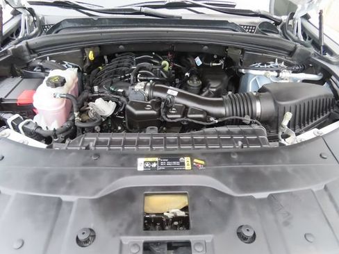 Used 2023 Jeep Grand Cherokee Altitude AWD/4WD image 12