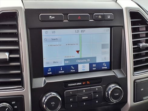 Used 2020 Ford F150 Lariat image 4