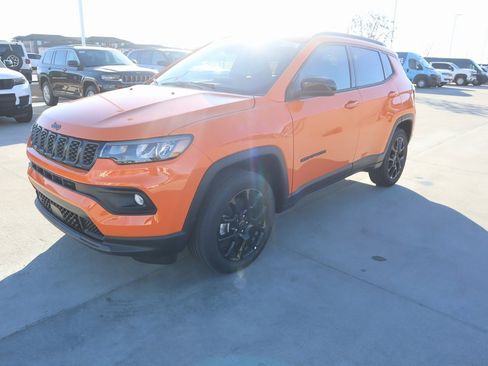 New 2026 Jeep Compass Latitude image 10