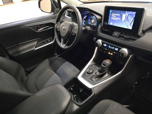 Certified 2025 Toyota RAV4 XLE w/ Convenience Package AWD/4WD image 29