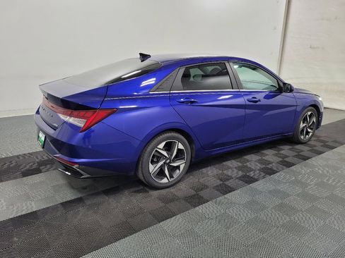 Used 2021 Hyundai Elantra Limited FWD image 10