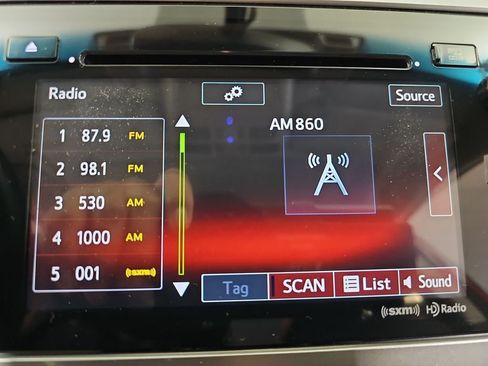 Used 2015 Subaru Legacy 3.6R Limited AWD/4WD image 23