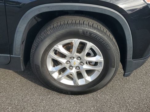 Used 2020 Chevrolet Traverse LS image 40