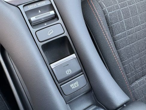 Certified 2026 Honda HR-V Sport image 22