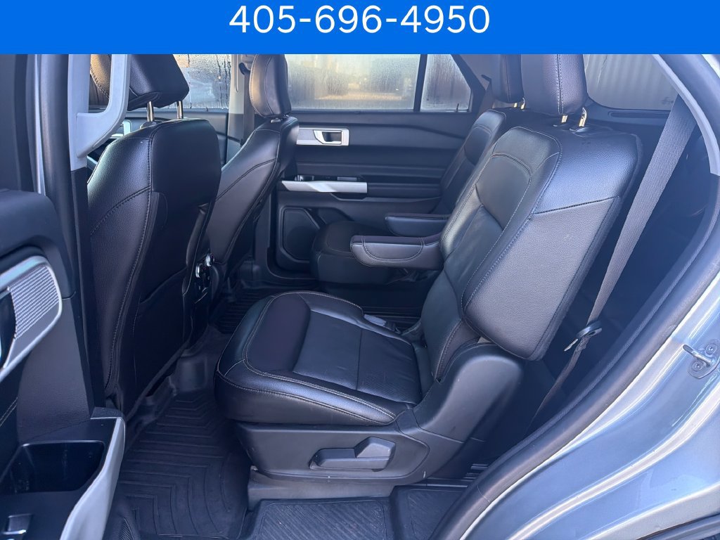 Used 2022 Ford Explorer Limited w/ Equipment Group 301A RWD image 17