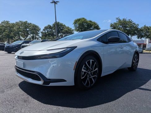 New 2026 Toyota Prius Plug-In Hybrid w/ Limited Premium Package FWD image 8