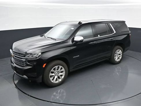 Used 2023 Chevrolet Tahoe Premier w/ Premium Package 2 AWD/4WD image 33
