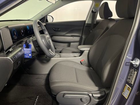 New 2026 Hyundai Kona SE image 12