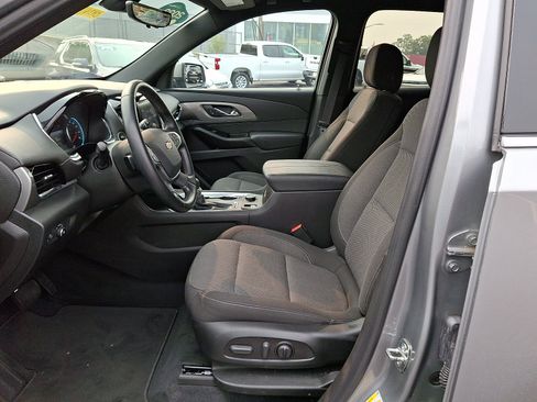 Certified 2023 Chevrolet Traverse LT w/ Rear Camera Mirror Package AWD/4WD image 15
