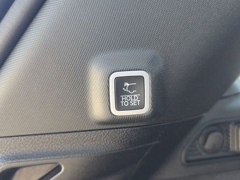 Used 2023 Jeep Grand Cherokee Summit image 17