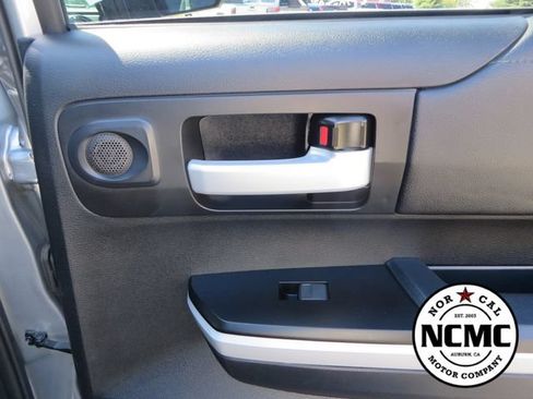 Used 2018 Toyota Tundra SR5 w/ SR5 Upgrade Package AWD/4WD image 60