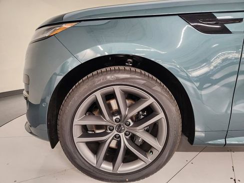 New 2026 Land Rover Range Rover Sport Dynamic SE AWD/4WD image 11