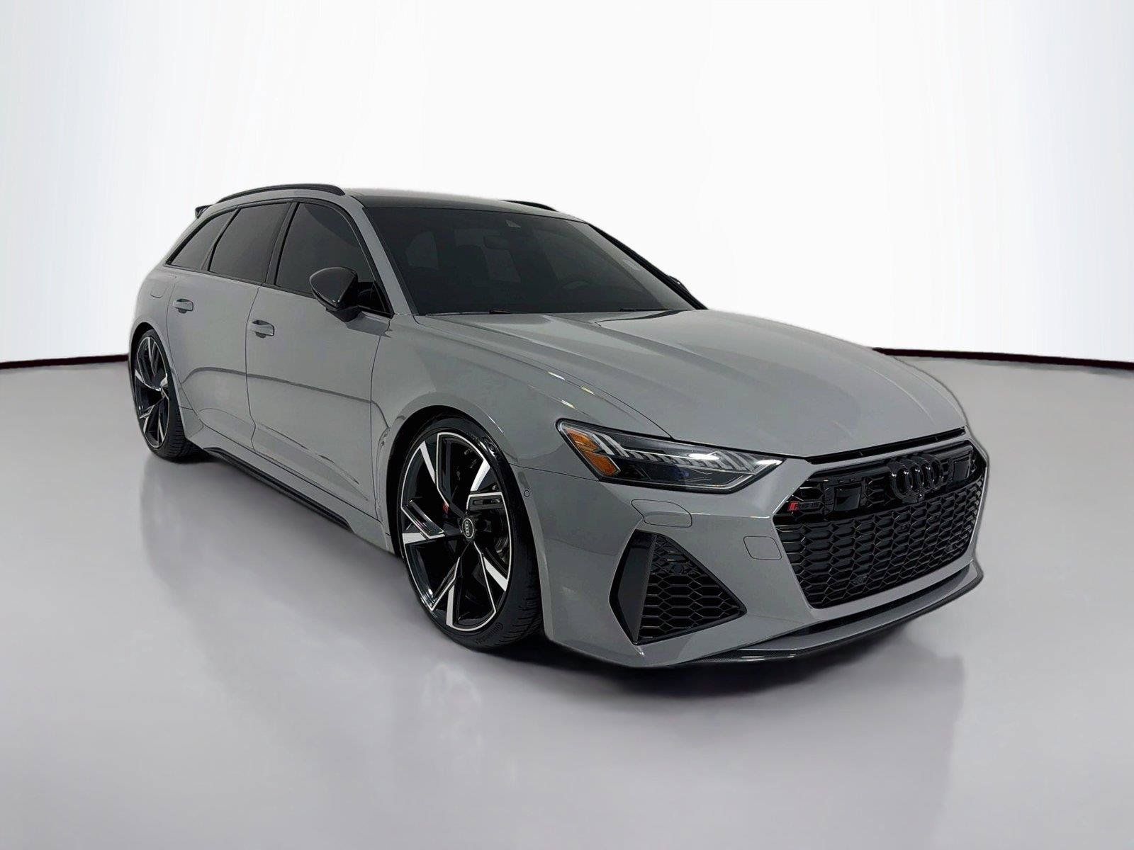 Used 2022 Audi RS 6 AWD/4WD image 28
