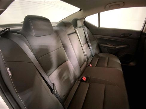 Used 2025 Nissan Altima 2.5 SV image 23