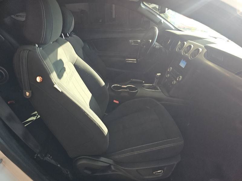 Used 2019 Ford Mustang GT RWD image 7
