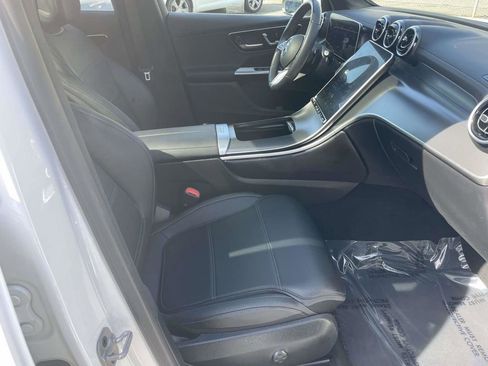 Used 2024 Mercedes-Benz GLC 300 4MATIC image 45