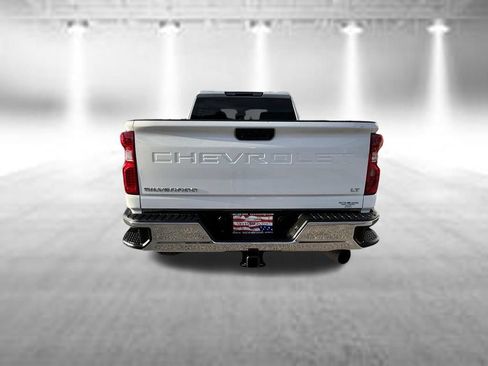 Used 2024 Chevrolet Silverado 2500 LT AWD/4WD image 5