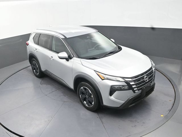 Used 2024 Nissan Rogue SV AWD/4WD image 23