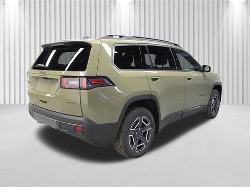 New 2026 Jeep Cherokee Laredo AWD/4WD image 3