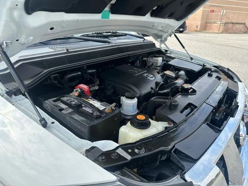 Used 2012 Nissan Titan SV w/ SV Value Truck Pkg image 38