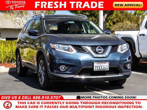 Used 2016 Nissan Rogue SL image 1