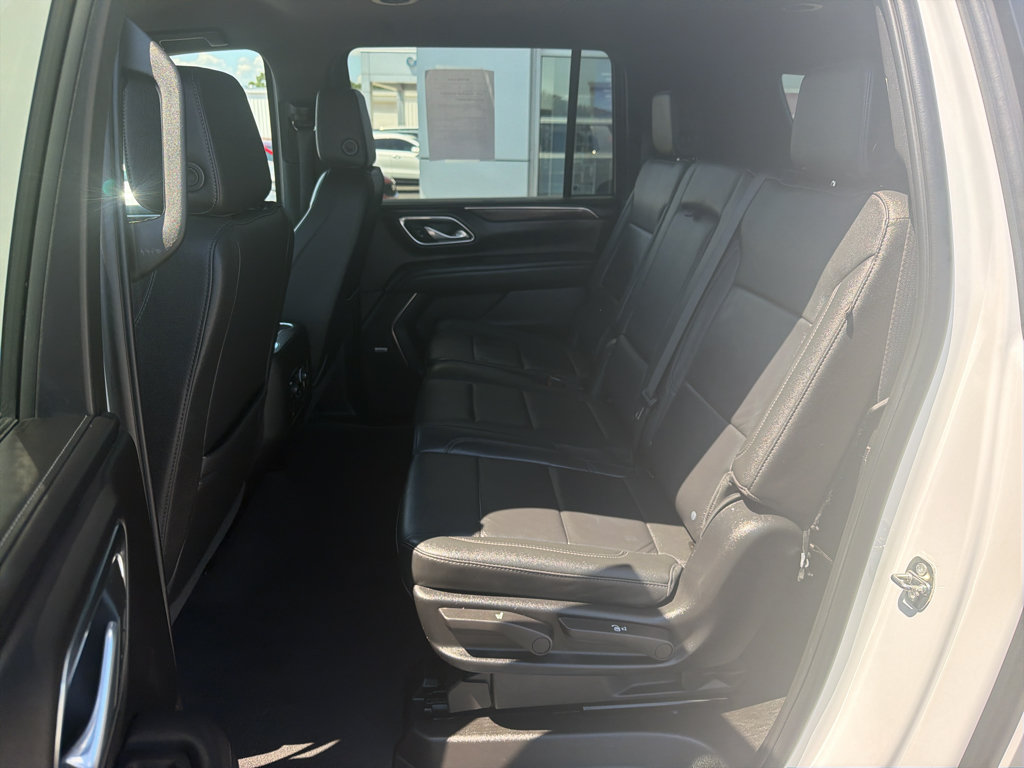 Used 2024 Chevrolet Suburban LT AWD/4WD image 10