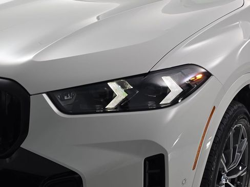 New 2026 BMW X5 xDrive40i w/ M Sport Package image 31