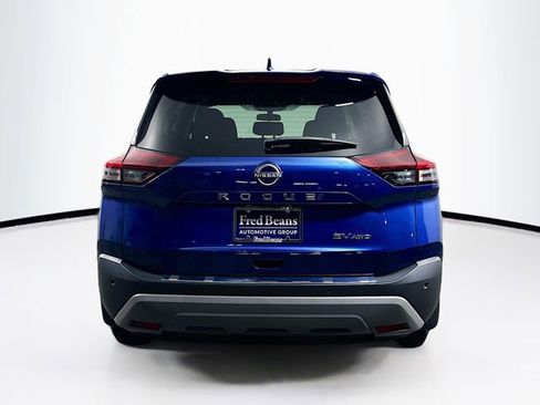 Certified 2023 Nissan Rogue SV image 7