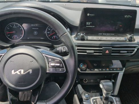 Used 2022 Kia Seltos SX w/ Sunroof Package AWD/4WD image 22